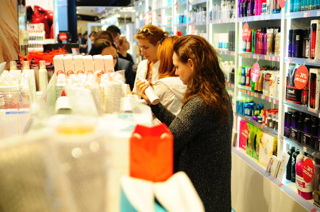 tendințe în comerțul cu ridicata al produselor cosmetice anti-îmbătrânire